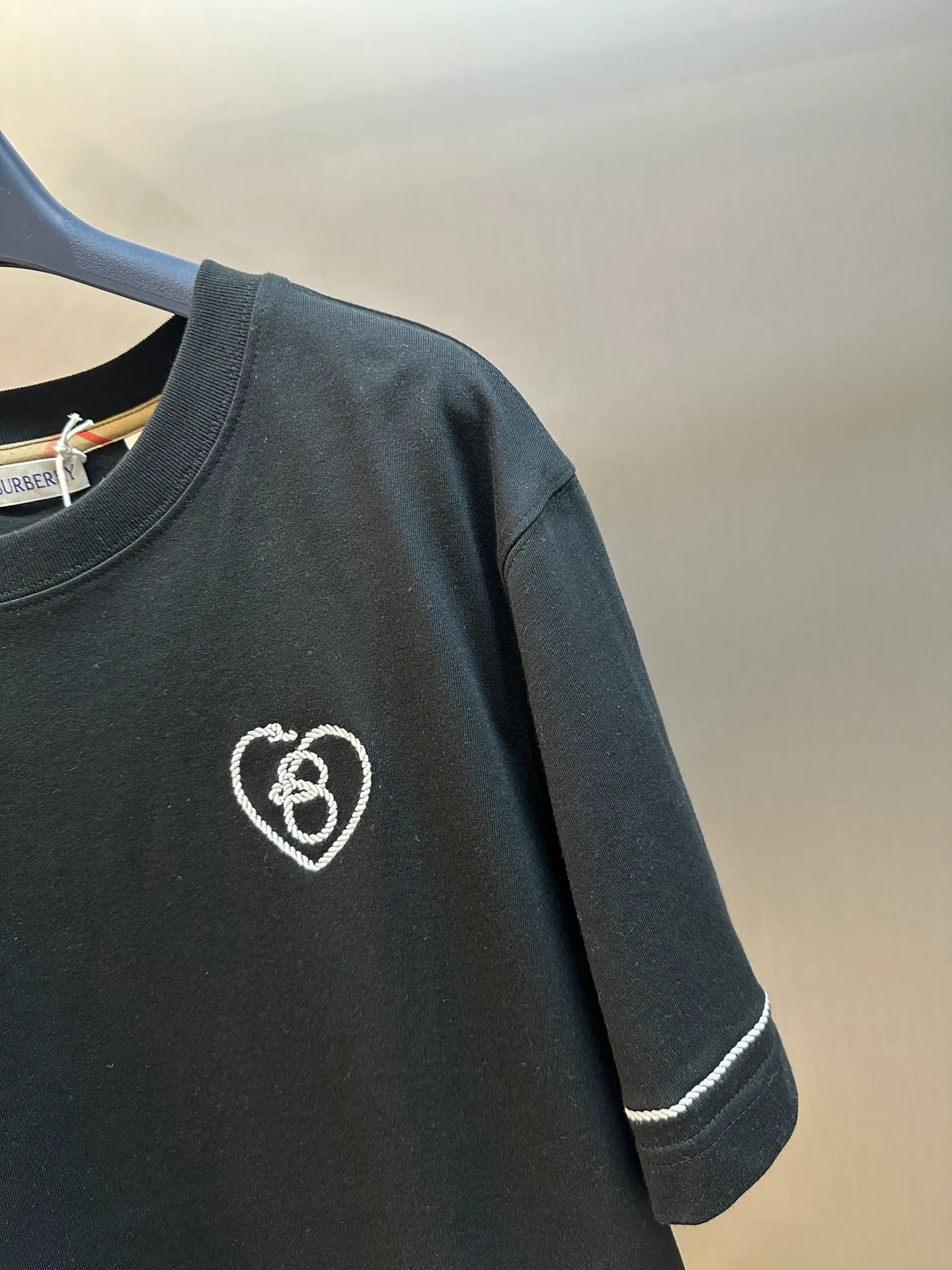 15S ，230g； 32S ，300g。 、Breathable 、Wear-Resistant ， 。Retro ， ， 。 ， 。 B ， ， ； ， 。 ， ； 。 ， ； ， ， 。 ， ； ， 。 Classic ； ， ， ； 。 ， 、 。 ， 、 ， 、 、 ， 。 ， ， ， 。 size：xs s m l